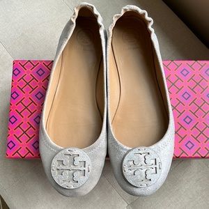 Tory Burch Minnie Size 6.5 Metallic Perfect Sand